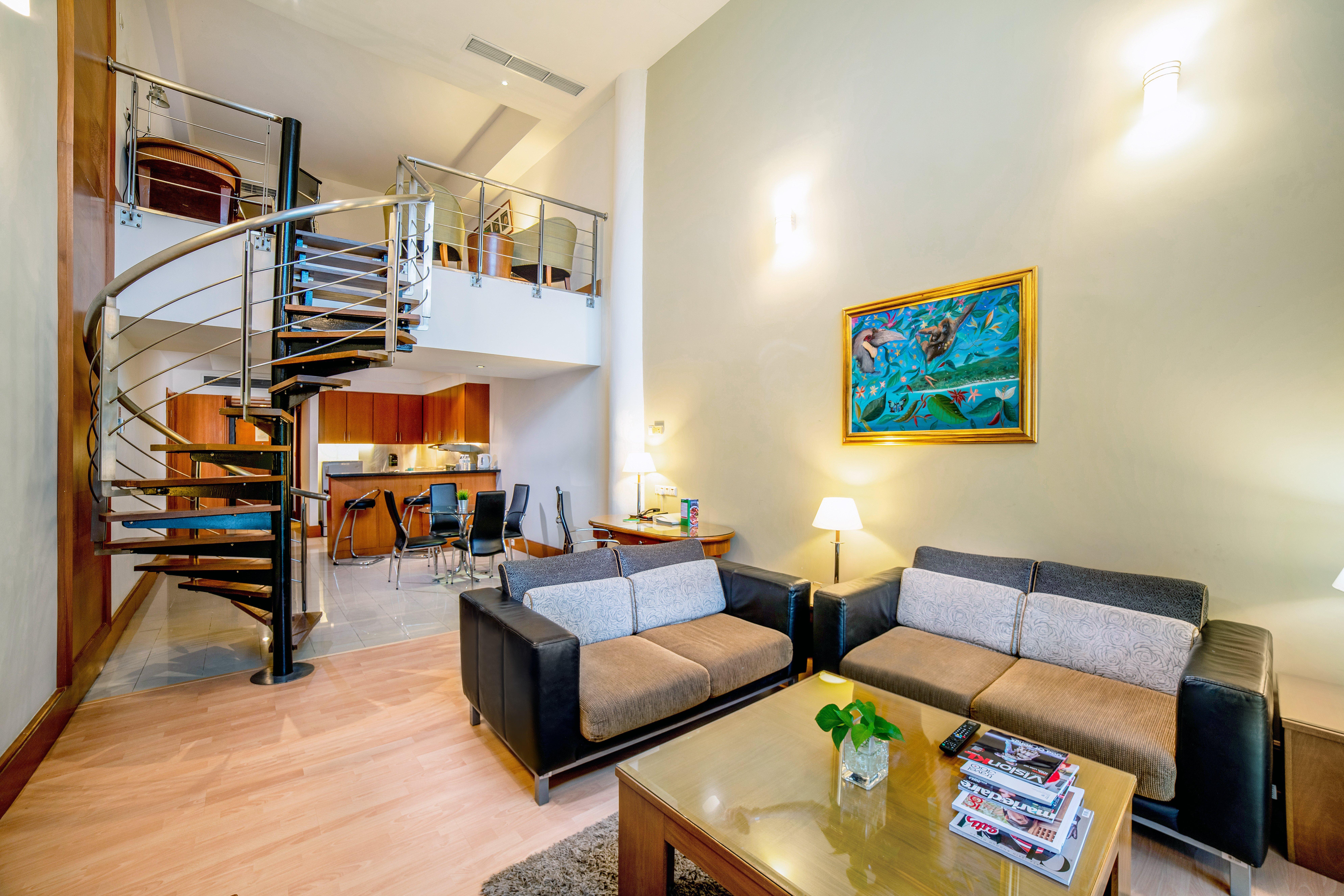 Glenmarie Hotel And Golf Resort Шах-Алам Экстерьер фото A duplex suite at the Park Plaza Victoria