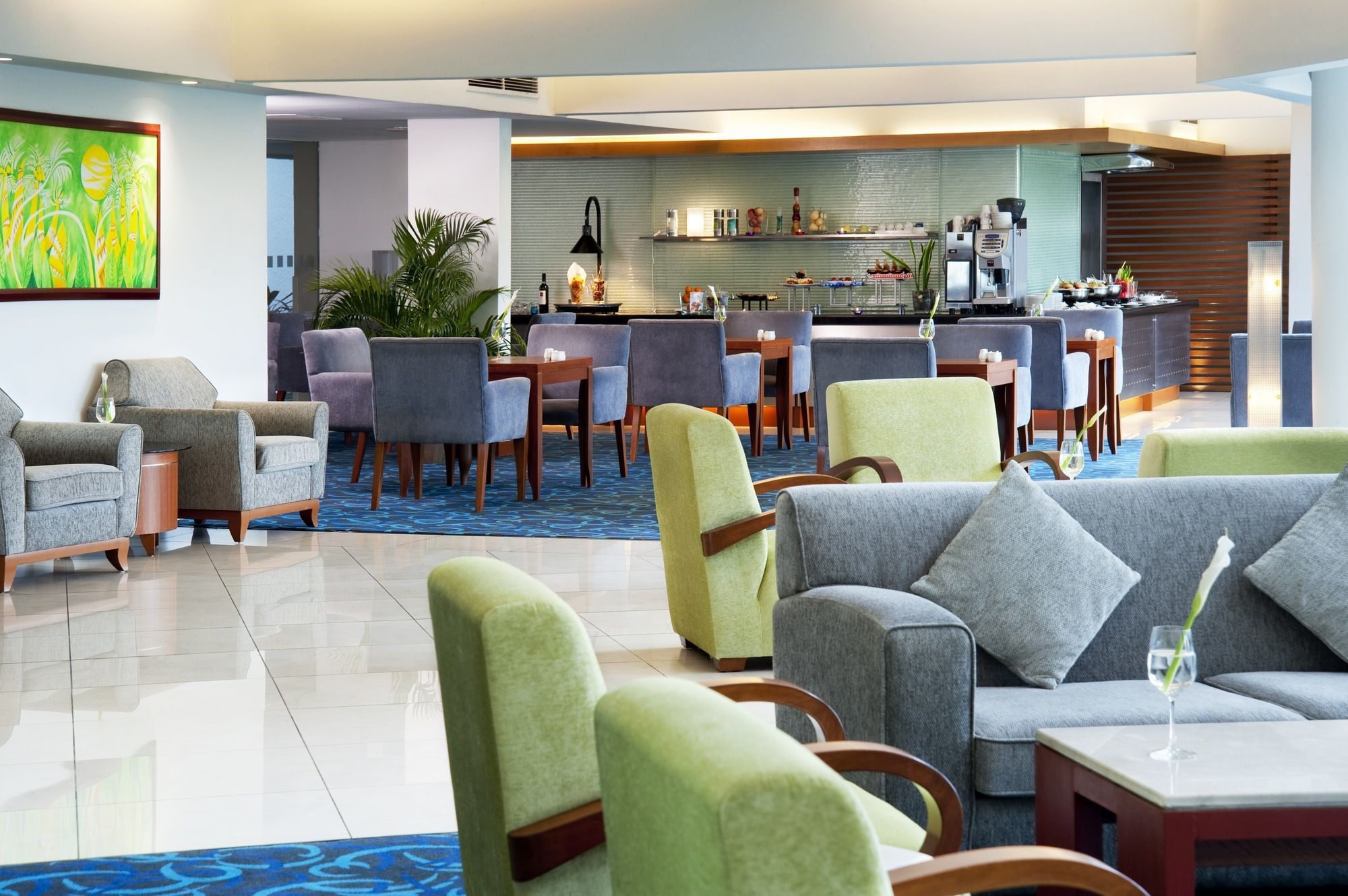 Glenmarie Hotel And Golf Resort Шах-Алам Экстерьер фото The lounge at the airport